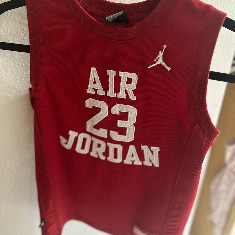 Nike Air Jordan 23 Red Stitched Jersey Fly Since 1982 Youth Size Small